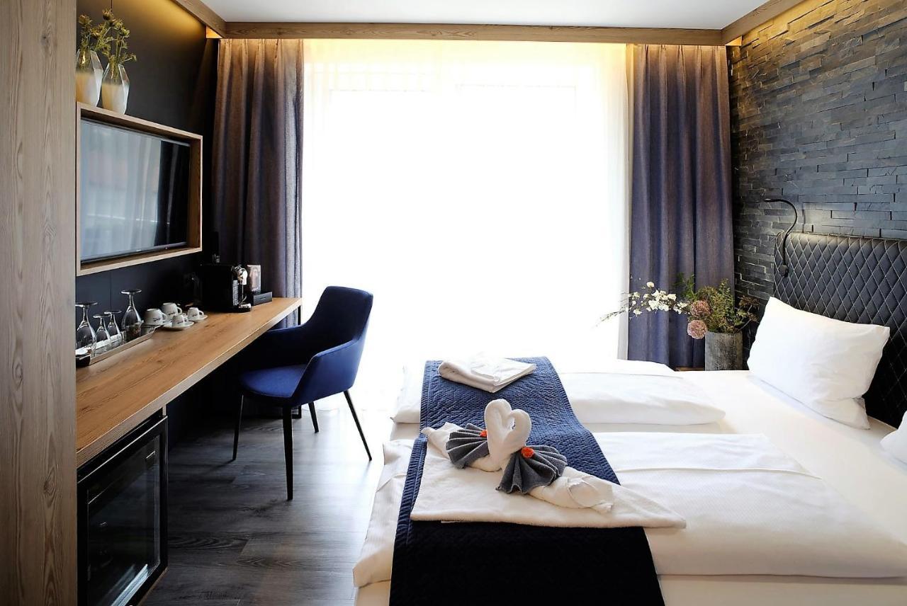 Fuenfseen Art & Galerie Hotel Lenz Plauer See المظهر الخارجي الصورة