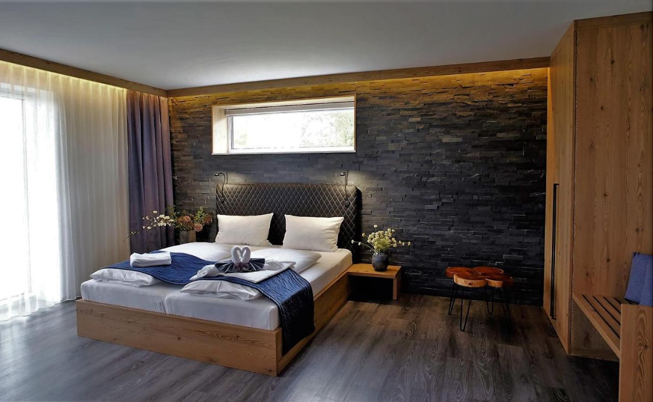 Fuenfseen Art & Galerie Hotel Lenz Plauer See المظهر الخارجي الصورة