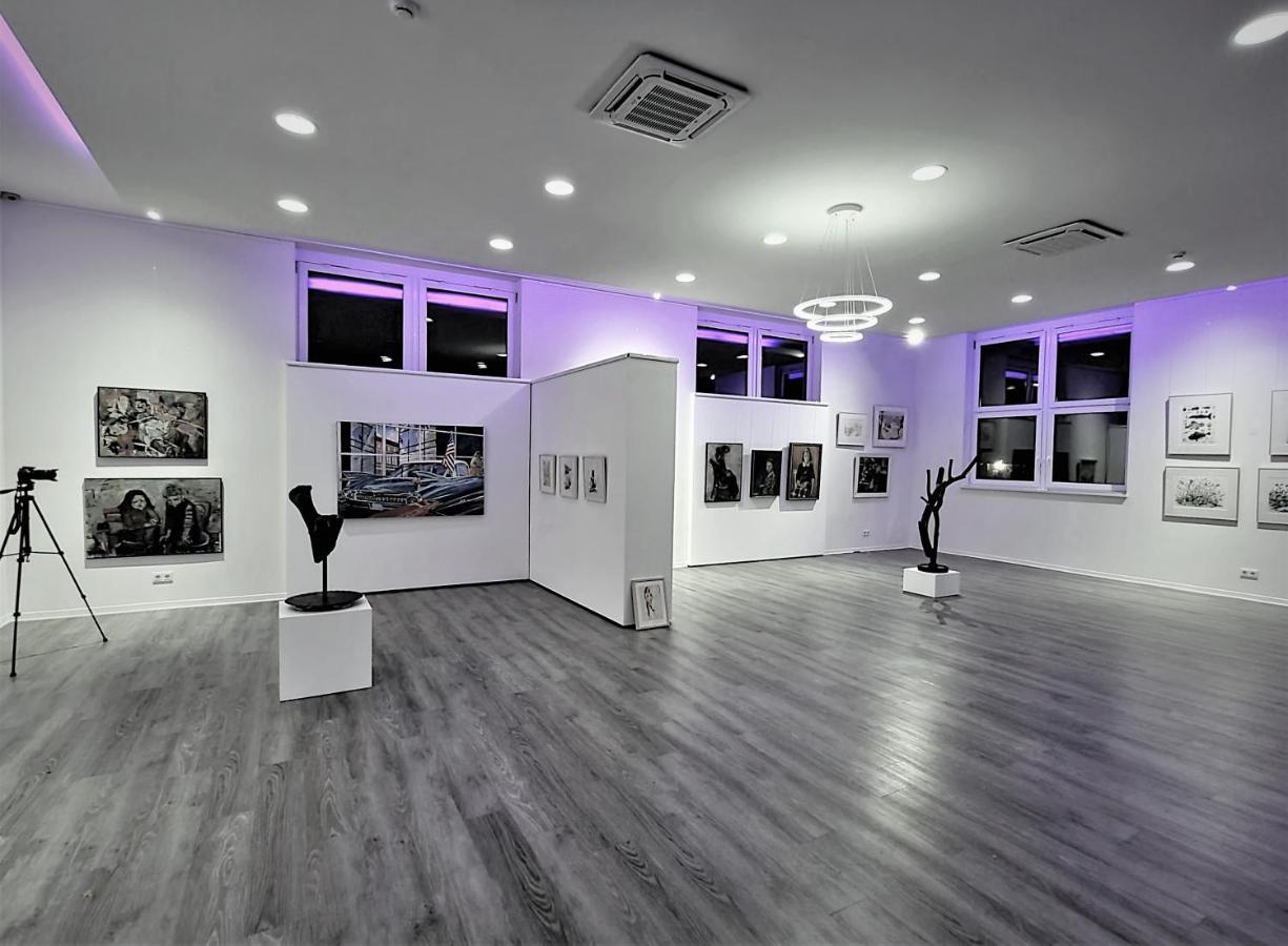 Fuenfseen Art & Galerie Hotel Lenz Plauer See المظهر الخارجي الصورة